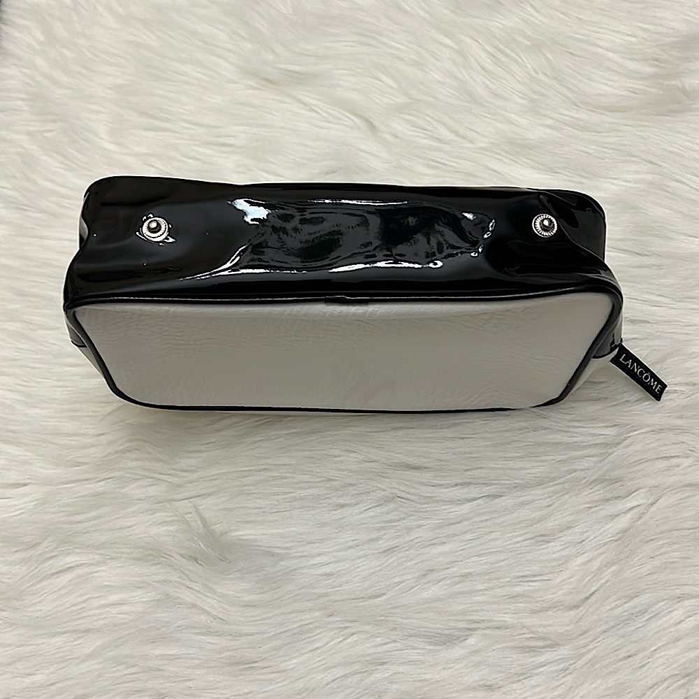 LANCÔME - BLACK WHITE PARIS PATENT COSMETIC POUCH - Picture 9 of 16